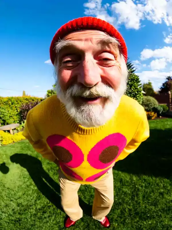 Loading the media file...