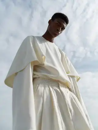 Loading the media file...