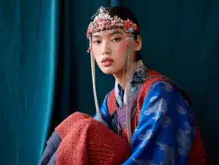 Loading the media file...